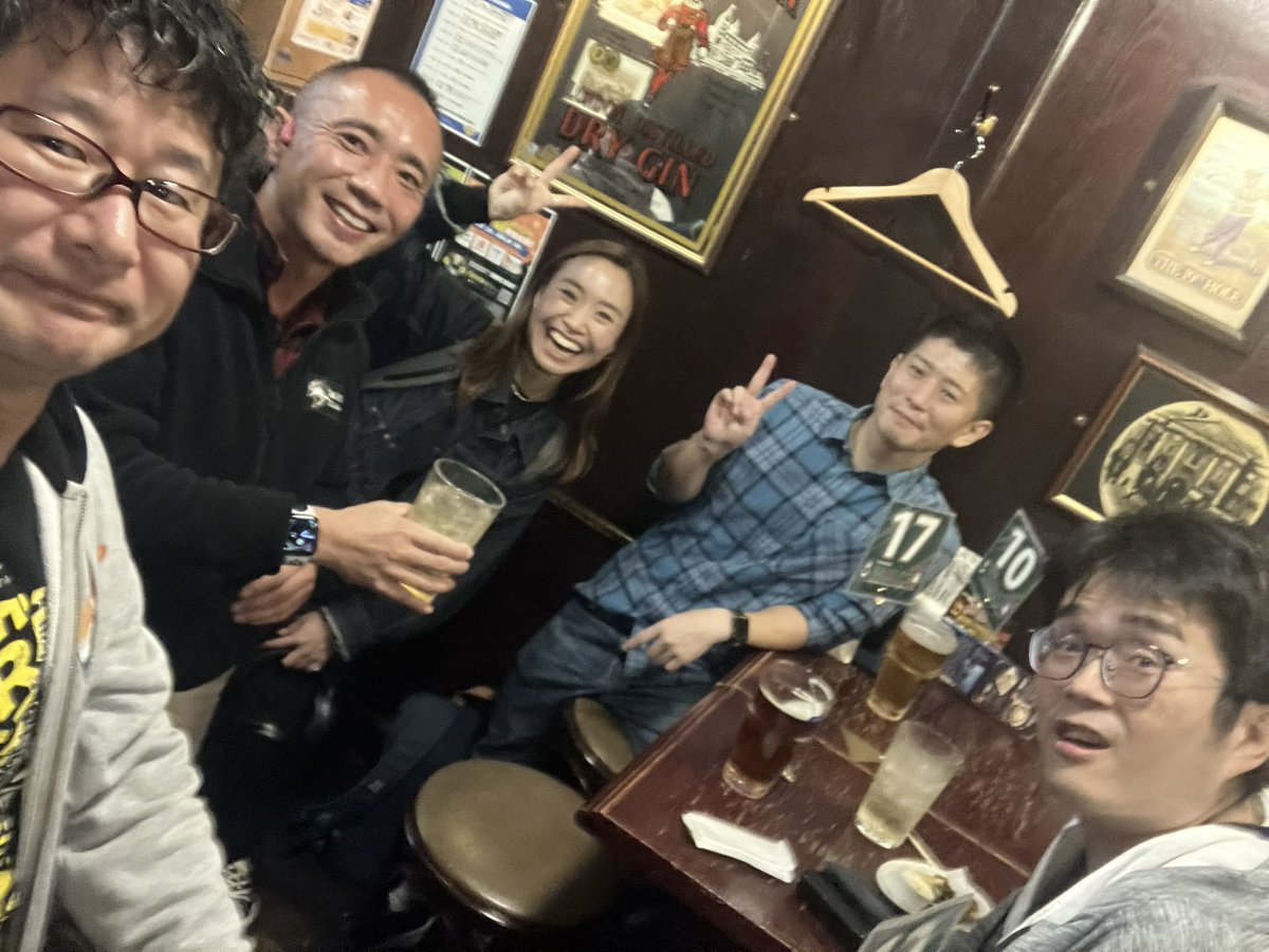 yamamanx's tweet photo. HUB栄錦通店の一番奥におりますー
現在5OCUです!
#AWSHub
#jawsug
#jawsug_nagoya https://t.co/uX9QOrYytz