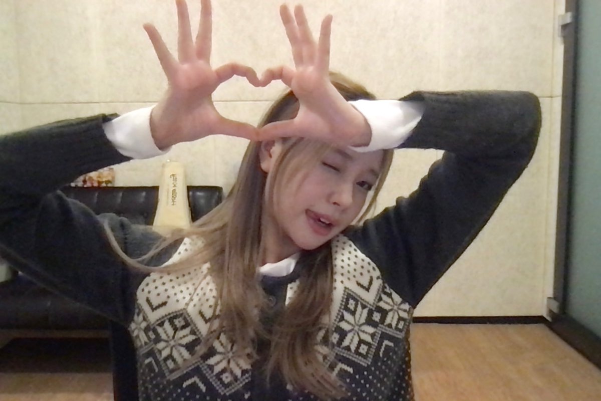 by_Weeekly's tweet photo. [#지한]
I ♡ YOU ...
#712vibe

#Weeekly #위클리
#Jihan https://t.co/7bTuFNnjka