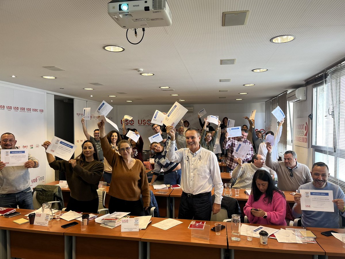 SindicatoUSO's tweet photo. Termina una semana completa de #FormaciónSindical en el #50CIFC, convivencia y aprendizaje. Gracias a todos por dedicarnos estos días para seguir #ConstruyendoFuturo con #USO https://t.co/OiLDvyl2pf
