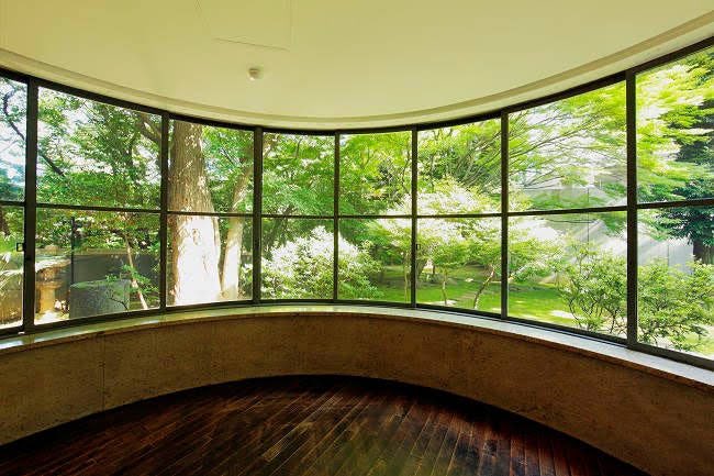 原美術館をブッ潰して建つのが、金太郎飴仕様の住友不動産のマンションとか品性の寒暖差で風邪ひきそう。