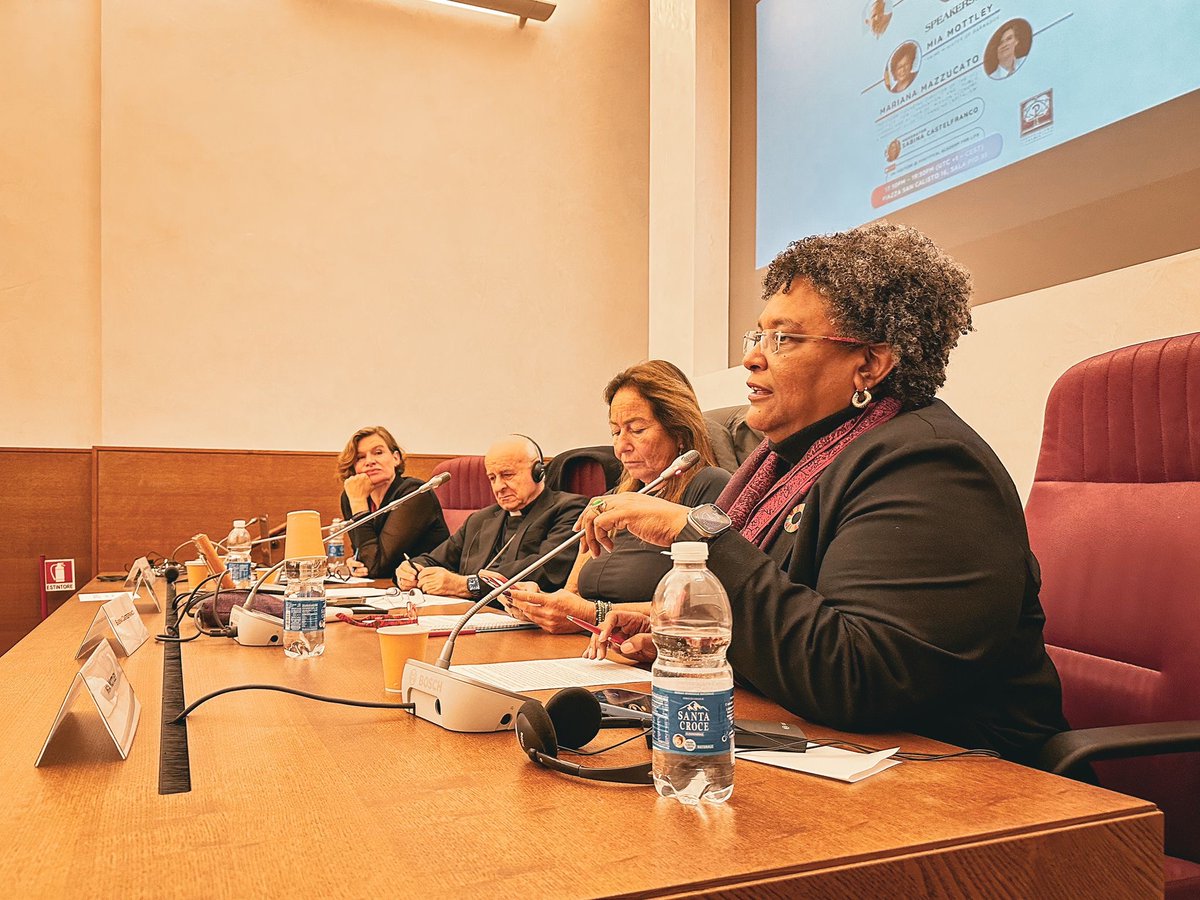 MazzucatoM's tweet photo. Honoured to have convened yesterday's historic dialogue on #TheCommonGood at the Vatican through @PontAcadLife.
Pope Francis's (@Pontifex) message (delivered by @PagliaAbp) emphasised the common good as practice built on fraternal acceptance & collective pursuit of justice. @miaamormottley's powerful call to reform our global financial architecture—to create fiscal space for climate action to mitigate the “summer of superlatives”—shows why we need transformative economic thinking.
Watch it back ➡️ https://t.co/mySXvsZTqp
More on #TheCommonGood ➡️ https://t.co/v9hhQEzMrJ