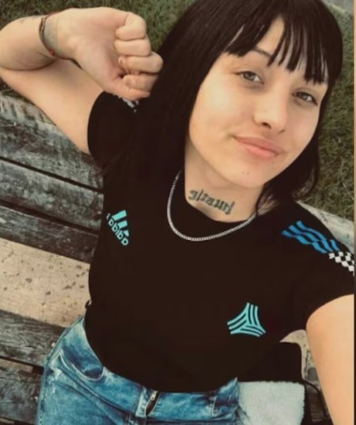 OctavioCrivaro's tweet photo. Encontraron asesinada a Sofía Delgado. Justo el día después de que Argentina sea el ÚNICO país en votar en contra de "intensificar esfuerzos para combatir la violencia contra mujeres y niñas" en la ONU. Eso de que "el Estado es responsable" es mucho más que un concepto. Justicia. https://t.co/pC2f5pg9g4