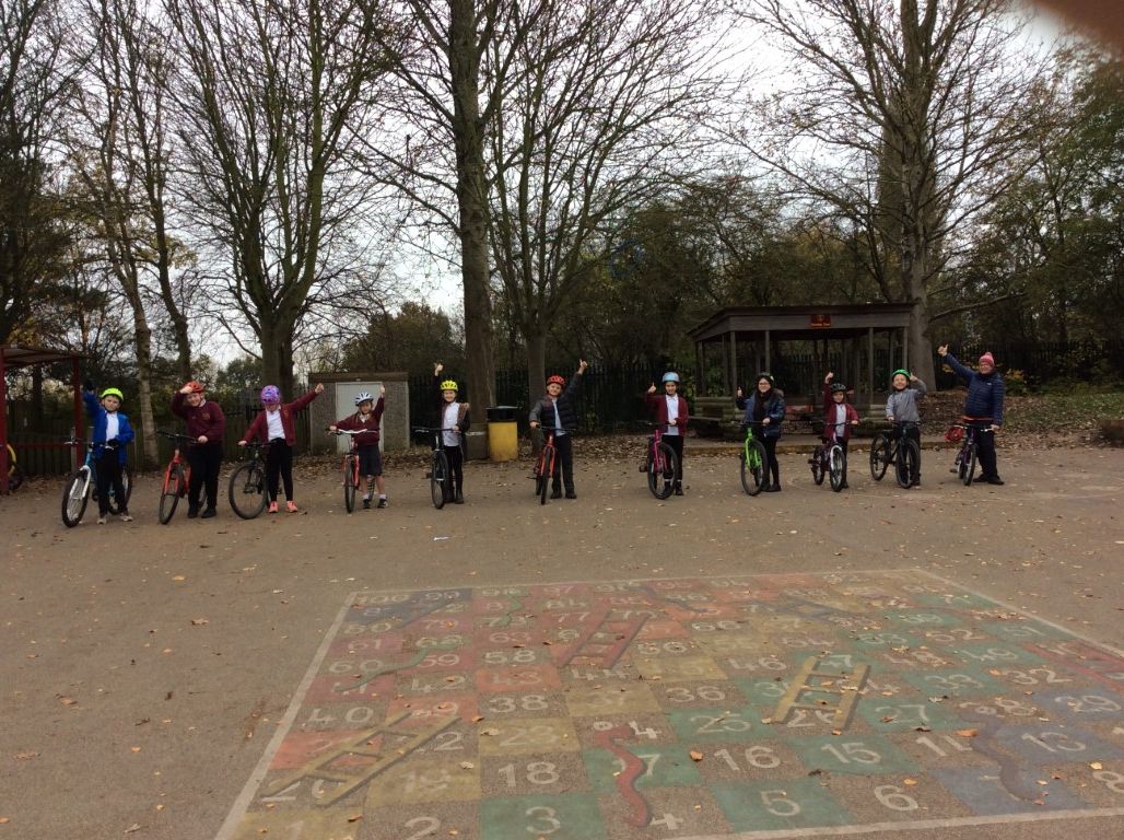 RawmarshSP's tweet image. 🚲 Last week, children from Year 5 and Year 6 took part in Bikeability sessions!

Read the full story 👇
buff.ly/4hLYRrZ