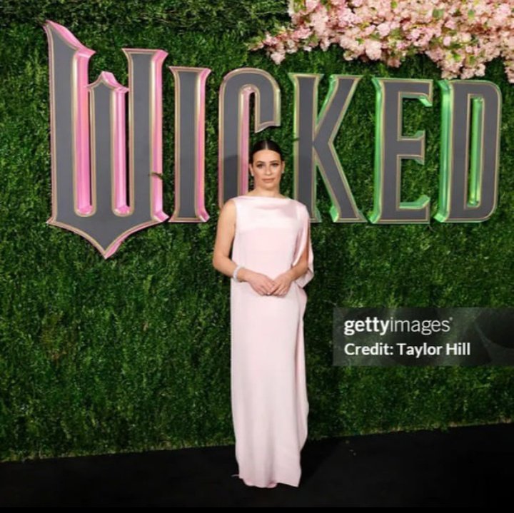 rachelberry's tweet photo. lea perfeita ne premiere sabendo que fuck the gossip ela arrasa muito cantando esse musical todo e apresentou pra muita gente https://t.co/YBDAqsOX4L