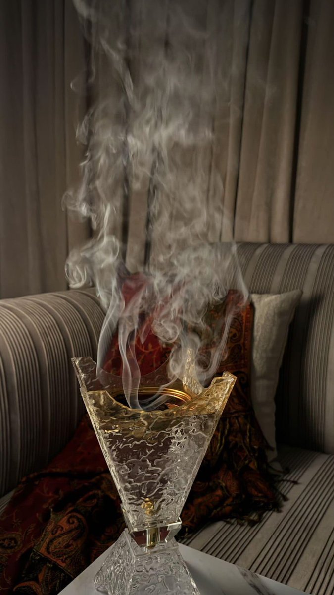 Are378's tweet image. أحب الدلع
أحب أتدلع وأتدلل
أحب كل شيء يساهم برفاهيتي ودلعي 
أحب ..