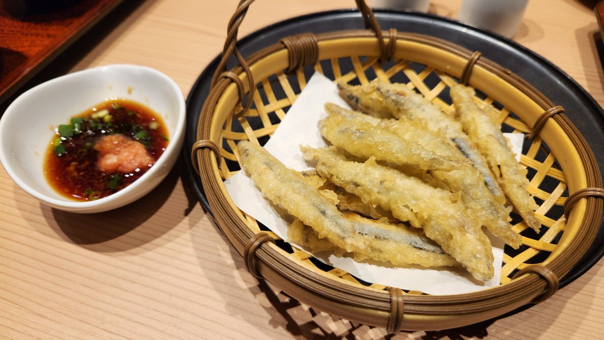YsHIROSSYI's tweet photo. 本日の晩飯はやまや
きびなご🐟️ウマー
#博多天ぷらやまや
#ココノススキノ https://t.co/VmxpH6GsNY