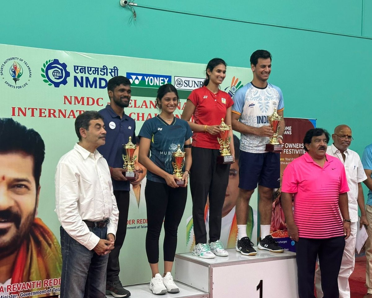 BPCLimited's tweet photo. Congratulations to BPCL’s very own Ruthvika Shivani on her incredible Gold win!

Ruthvika, along with her partner Rohan Kapoor, achieved a remarkable milestone by securing their first international tournament Gold in the Mixed Doubles Badminton event at the NMDC India International Challenge Tournament in Hyderabad. After teaming up this year, the dynamic duo has swiftly climbed the global rankings, reaching the world’s top 60 in just six months. Rohan, a silver medalist at the 2023 Asian Games and a dedicated trainee at Gopichand Academy since 2010, brought his expertise and synergy to the partnership, making this win even more special.

This victory is not just a testament to Ruthvika's hard work and BPCL's support, but also a reflection of her resilience and commitment to excellence. Here’s to many more podium finishes, Ruthvika and Rohan!

@RuthvikaS
@RohanKa43345391

#BPCL #ProudPartner #Champion #RuthvikaShivani #RohanKapoor #Victory #IndiaInternationalChallenge