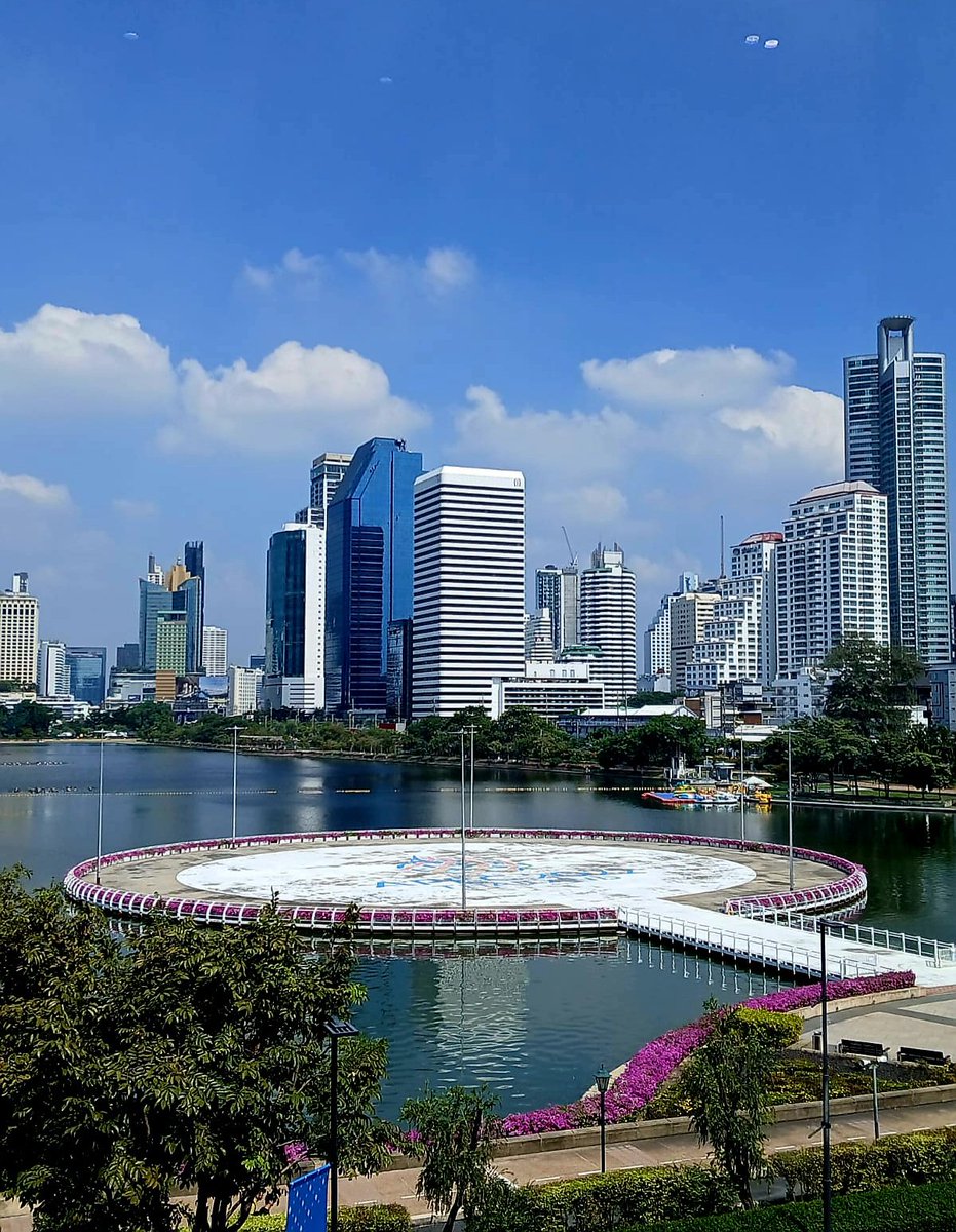 The spirit of #Web3 is alive in Bangkok, Thailand! 🇹🇭

#Devcon2024