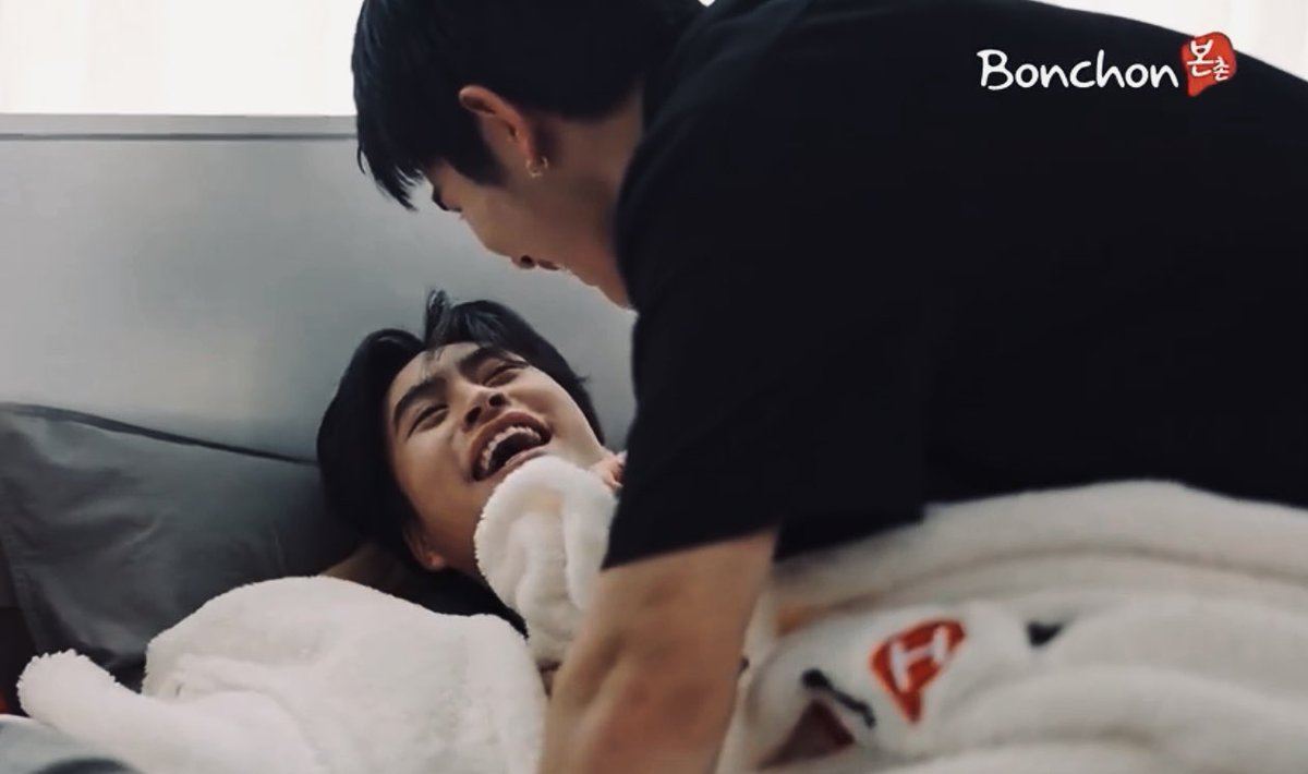 mylifegemfourth's tweet photo. SO CUTE😭😭😭😭😭😭😭😭

#GFXBonchonRebornV2 https://t.co/wopQepn1vj