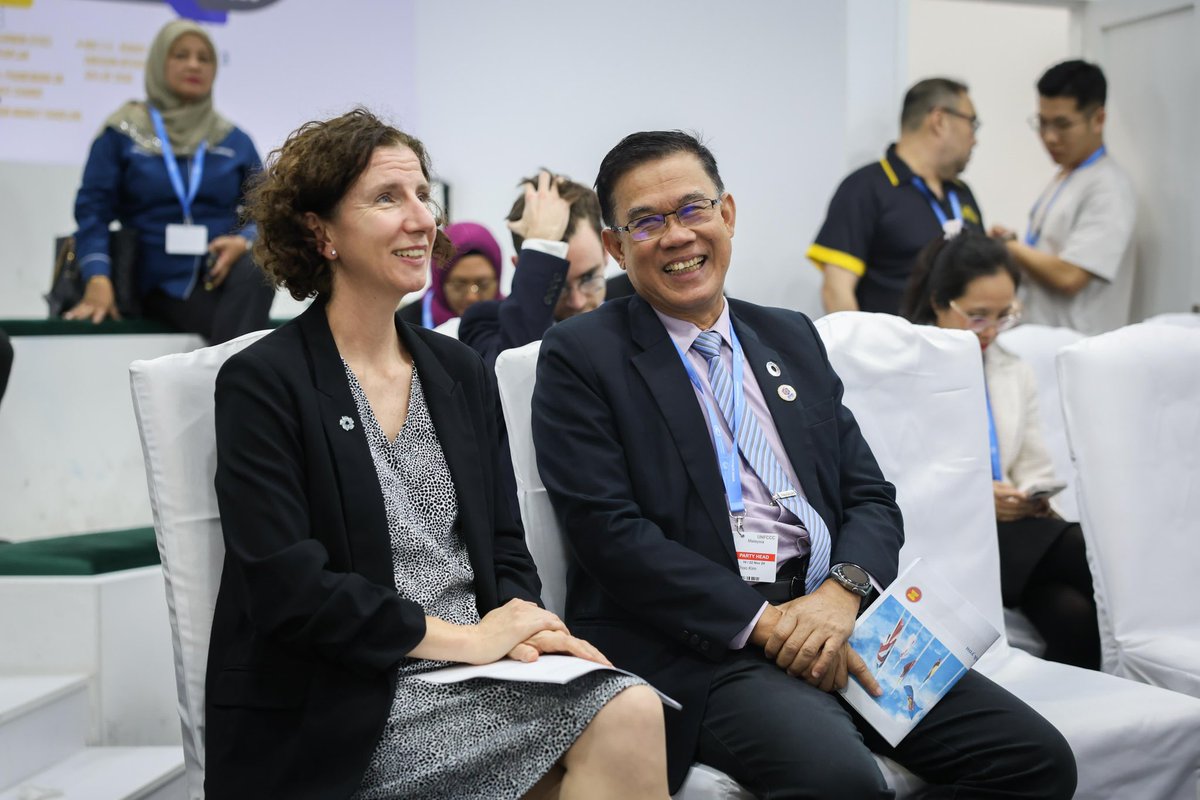 AnnelieseDodds's tweet photo. An inspiring day at #COP29Baku yesterday.

From expanding access to climate finance, to protecting some of the most vulnerable from the impact of climate change, we understand that climate and development go hand in hand.

Britain is back with a voice on the world stage. https://t.co/AsOBw5qvyU