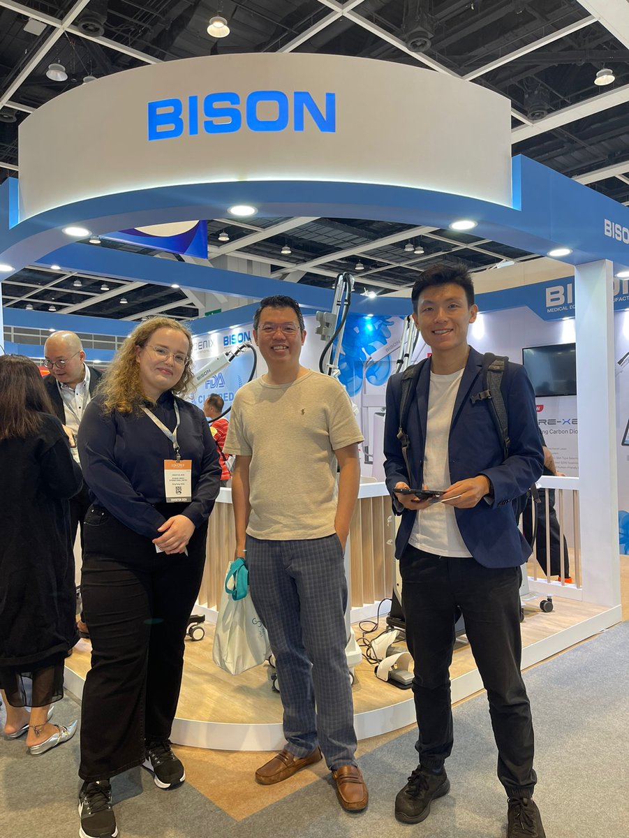 bisonmedical's tweet photo. COSMOPROF ASIA HONGKONG 2024 with PHOENIX

Thanks for visiting our booth. 
BISON finished COSMOPROF 2024 with big success! :)

#cosmoprof #hongkong #longpulselaser #microneedleRF #eladerm #qswitchlaser
#bison #Accento #Firexel #qptp #hifu #exhibition #asthetic https://t.co/smVIl0aYMh