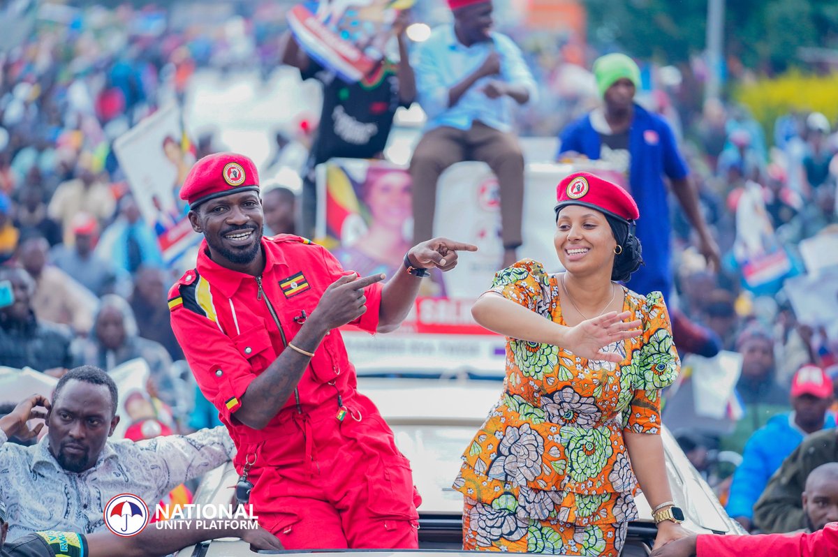sasmvn's tweet photo. The regime think @HEBobiwine became a political force b/ of by-elections. So in the 2018 Arua by-election they tried to delete him. It failed. They're now manipulating by-elections against 'his' candidates 'to cut him to size' &amp; re-shape public perception of his political weight. https://t.co/R2sFullcxM