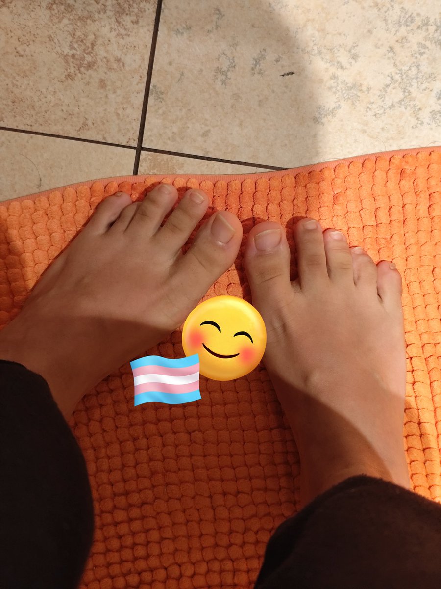 doodlefeat's tweet photo. Cuntboy shy feet 🥺🧡🏳️‍⚧️ #fansly #fanslygirl #fanslycontent #of #onlyfans #transgender #trans #ftm #cuntboy #shemale  #cute #boy #femboy #girl #gyaru #anime #feet #feetpicsforsales #feetforyou #feetfettish #feetfinder #sellingcontent #ily #iloveyou #fyp #hot #nsfwtw https://t.co/w0xmLtq6yp
