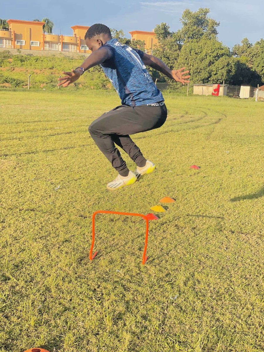 IamAbdulJuma's tweet image. 1%CHANCE 99% FAITH ⚽🔋💪
Verily with Hardship comes ease (Quran 94:5)🤲
#Allahfirst