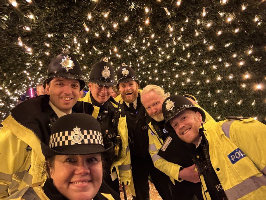 Inspector David Turnbull MCMI fCMgr π―πͺ (@sojp_inspcpt) on Twitter photo Great to come into work and receive an awesome Christmas π
π» vibe photo of my team covering the Christmas π Light switch on last night. <a href="/townpoliceunit/">St.Helier Town Police Unit</a> together with <a href="/StHelierHonPol/">St Helier Honorary Police</a> certainly kick the festivities off perfectly ππ»π₯° Great to come into work and receive an awesome Christmas π
π» vibe photo of my team covering the Christmas π Light switch on last night. <a href="/townpoliceunit/">St.Helier Town Police Unit</a> together with <a href="/StHelierHonPol/">St Helier Honorary Police</a> certainly kick the festivities off perfectly ππ»π₯°