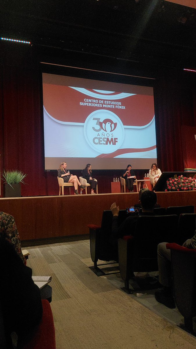 YolisRuizG's tweet photo. 30 aniversario del Centro de Estudios Superiores #MonteFenix https://t.co/YlhywrWlah