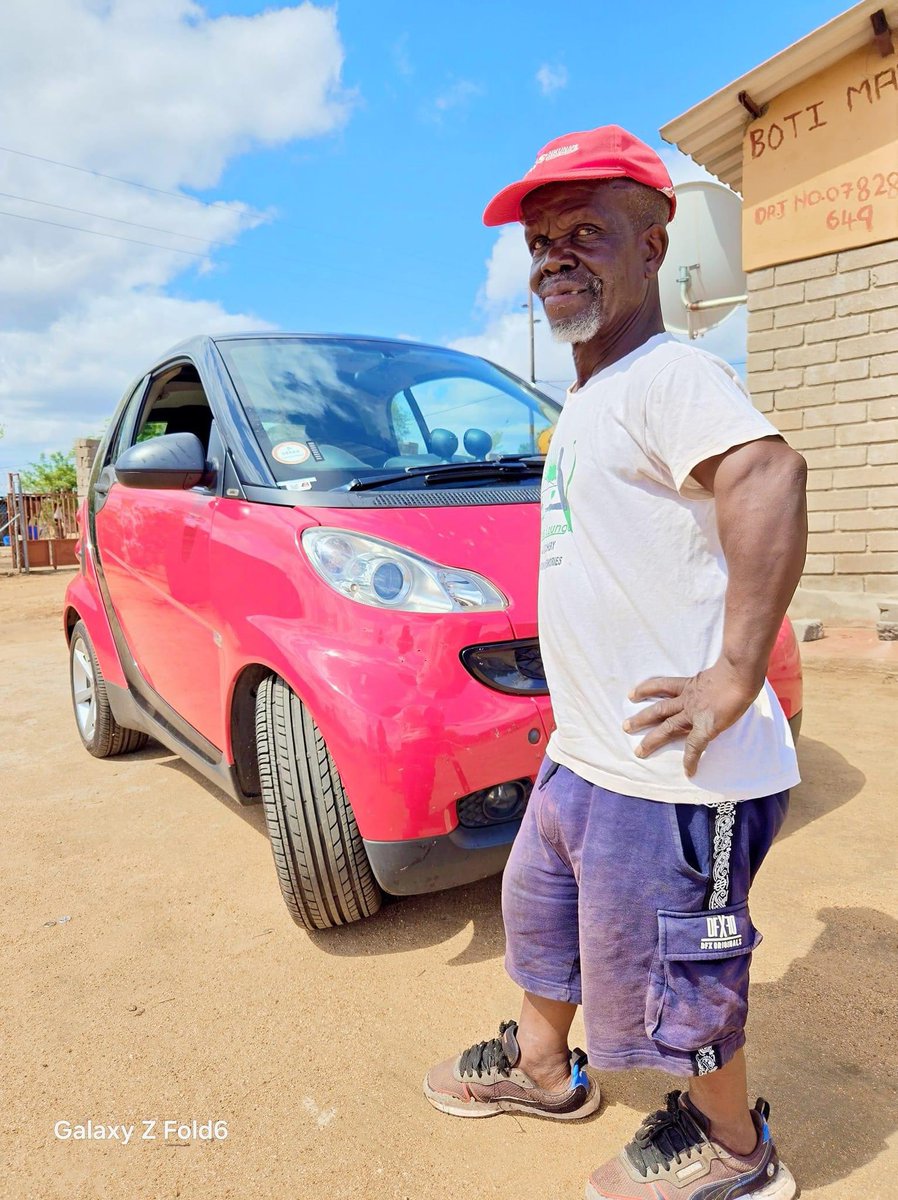 Ndi_Muvenda_'s tweet photo. Congratulations Bot Majulie for buying a new car 🚗 https://t.co/8pb5U5IJIG