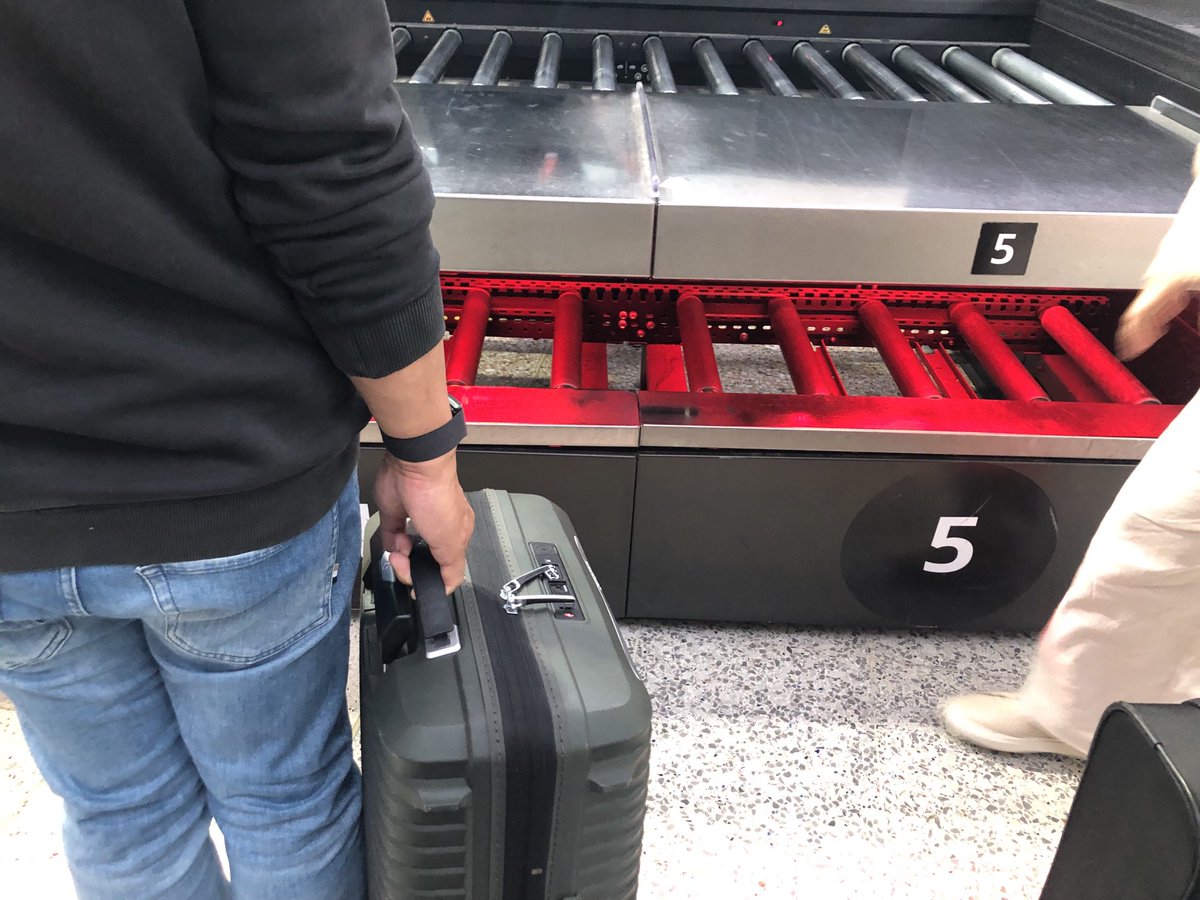 tuttp's tweet image. Looks like @qantas needs an ops expert to recommend adding more plastic trays to their security processing line to ease the queue. Seriously #NotRocketScience #SydneyAirport