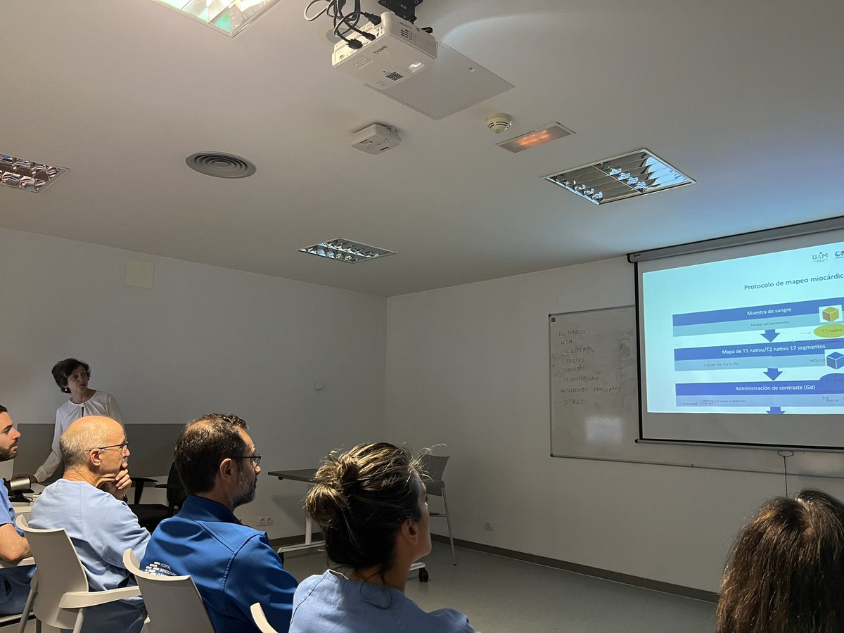 cardioclinicoGr's tweet photo. En nuestras sesiones de expertos hoy tenemos el lujo de contar con la Dra Esther Pérez Madrid de @CardioHULP ilustrándonos acerca de Caracterización Tisular en #CardioRMN @saludand @saludsurgranada @secardiologia @SACardiologia @SeguraCardio https://t.co/5DdkpDFavc