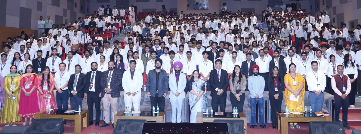 PSCST_GoP's tweet photo. Emphasising crucial need for crossborder knowledge flow to fortify #GlobalResearchEcosystem harnessing AI/ML/IOT for addressing complex Grand challenges JointDirector @BakshiDapinder @PSCST_GoP inaugurated #InternationalScientificConference on advancement in AI&amp;IT @Chandigarh_uni https://t.co/64S9BIhD4N