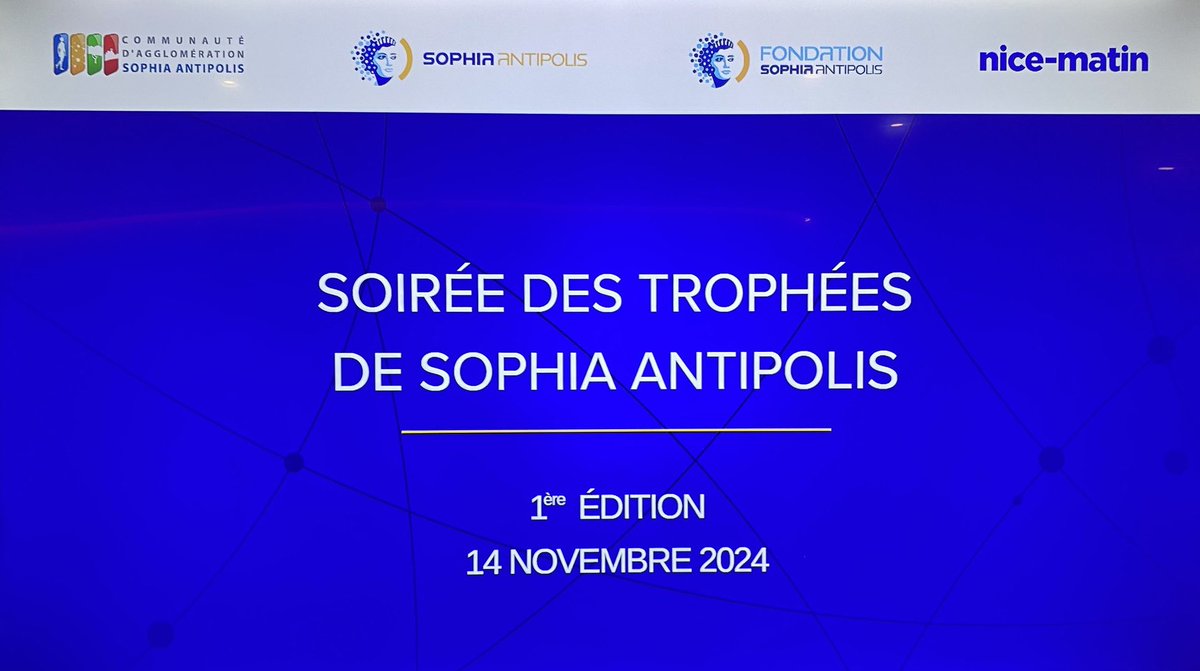 MarikaRoman's tweet photo. Un beau moment avec l’association des Femmes Chefs d’Entreprises Sophia Cannes Grasse pour la remise des Trophées de Sophia en collaboration avec @Nice_Matin 🏆Bravo au collectif de femmes #What06 qui poussent les femmes et jeunes filles à découvrir les métiers de la Tech 🚀🙍‍♀️ https://t.co/60UrycNzOv