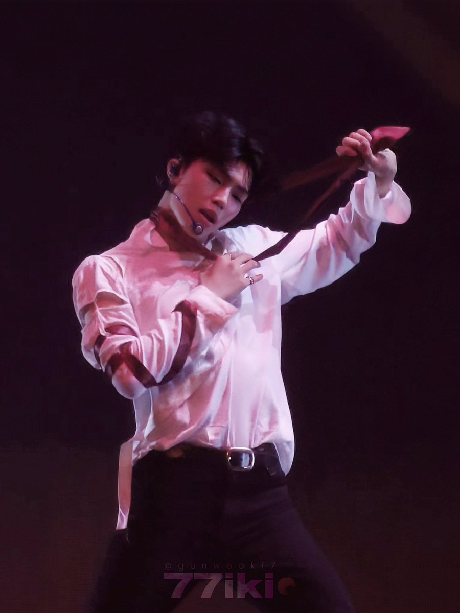 240920 

#박건욱 #PARKGUNWOOK #朴乾旭 #パクゴヌク 
#ZEROBASEONE #ZB1 #제베원