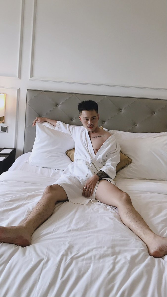 soine03's tweet photo. tính show clip mà chưa đủ follow 😭 https://t.co/yJWPXRUMHJ