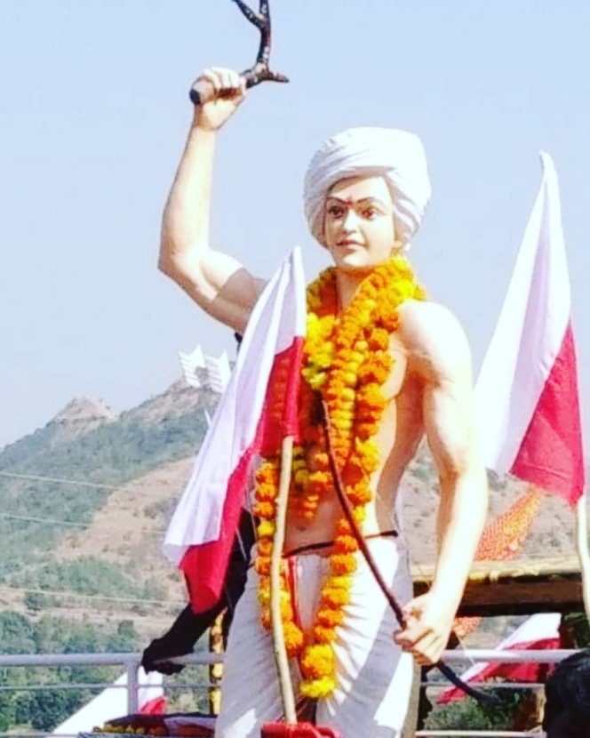 lokendraad61152's tweet image. सभी देशवासियों धरती आवा भगवान बिरसा मुंडा जी की जयंती पर कोटि कोटि नमन