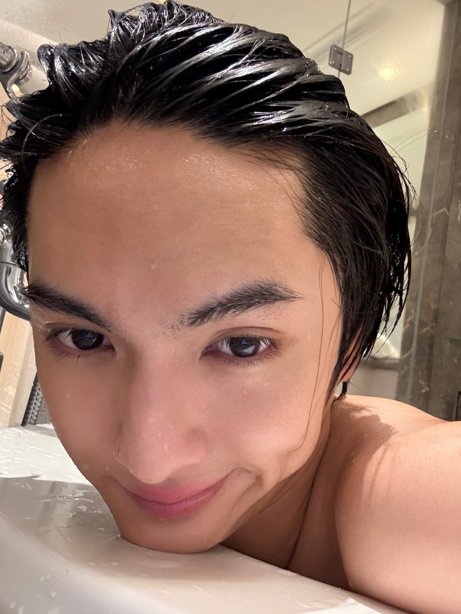 แช่นํ้าที่มาเลตึงๆ