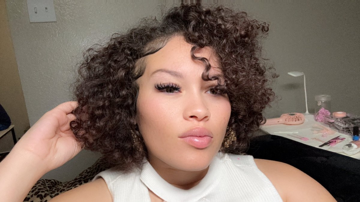 Breh_itsNae's tweet photo. How lash appointments end https://t.co/5alxbQ8tLL