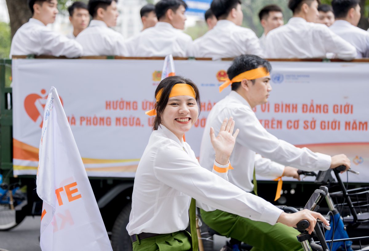 unwomenvietnam's tweet photo. 🎉 Proud moment! We kicks off the 2024 National action month on #GenderEquality and #GBV prevention and response 🤝 #MOLISA #MPS. Let's join us for NAM &amp; #16DaysOfActivism across Vietnam 🇻🇳🧡 
 @KeesvanBaar @ptamesis @MattJacksonUN @finlandinhanoi @irlembvietnam @CanEmbVietnam https://t.co/zFQiJLd8bQ