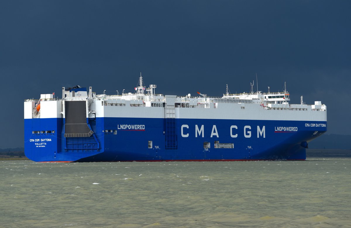 FraserG32883664's tweet image. CMA CGM Daytona built in April 2024. #CMACGM #CMACGMDaytona #LNGPowered #LNG #CarCarrier #CarCarriers #Hybrid #VehicleCarrier #VehicleCarriers #Shipping #Shipspotting #Ships #Schiffe #Shipping #ShipsInPics #Ship #WorkingRiver #Ships #CarCarrier #Gravesend #RiverThames #Thames