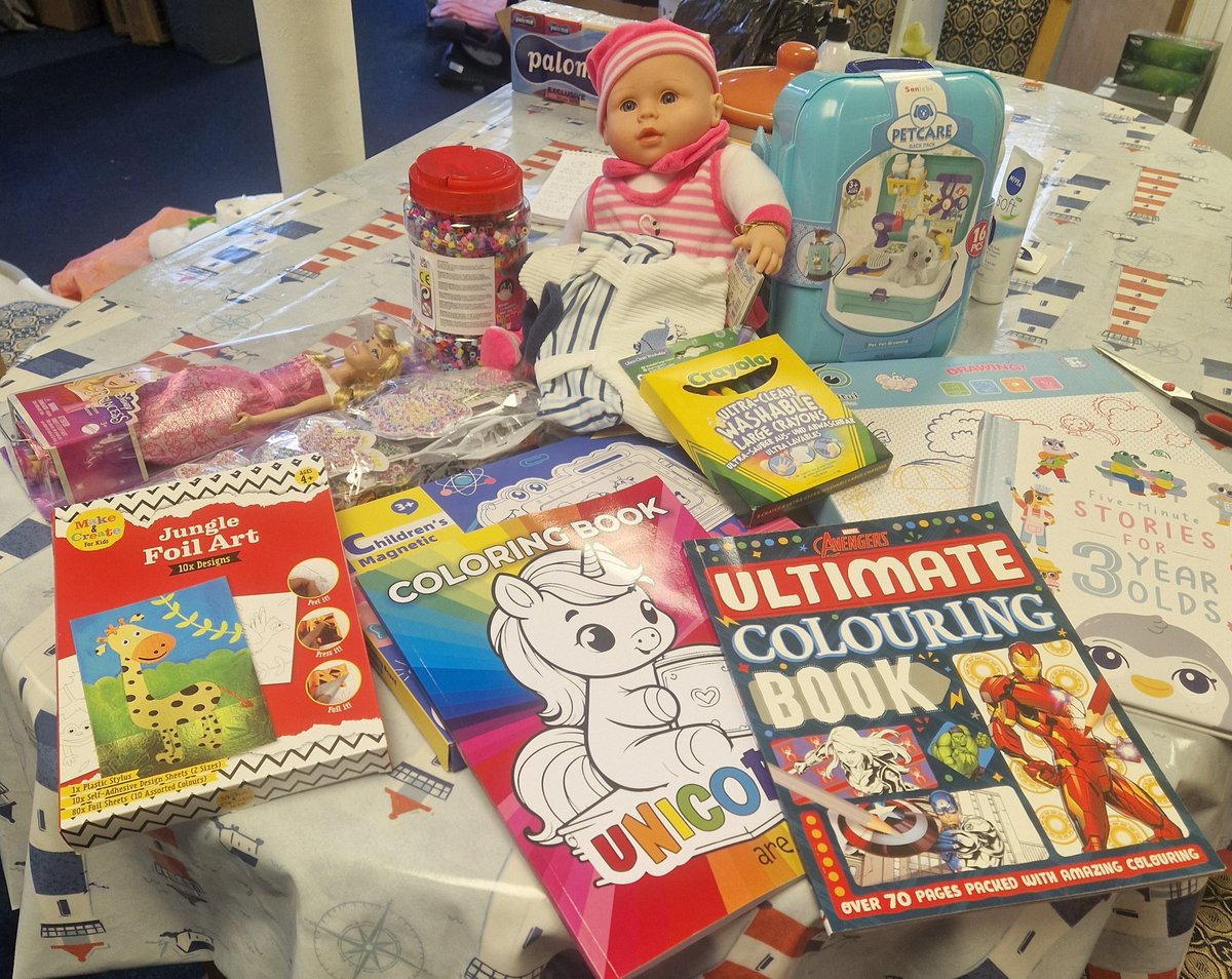 Calderlighthous's tweet image. Thank you to everyone who sent gifts via our Amazon wish list. 
These gifts will be heading to Santa very soon. 
If you could donate a gift this way, please do 🙏
Thank you 
#beaconofhope
#ChristmasShopping

amzn.eu/coJLKXaplease