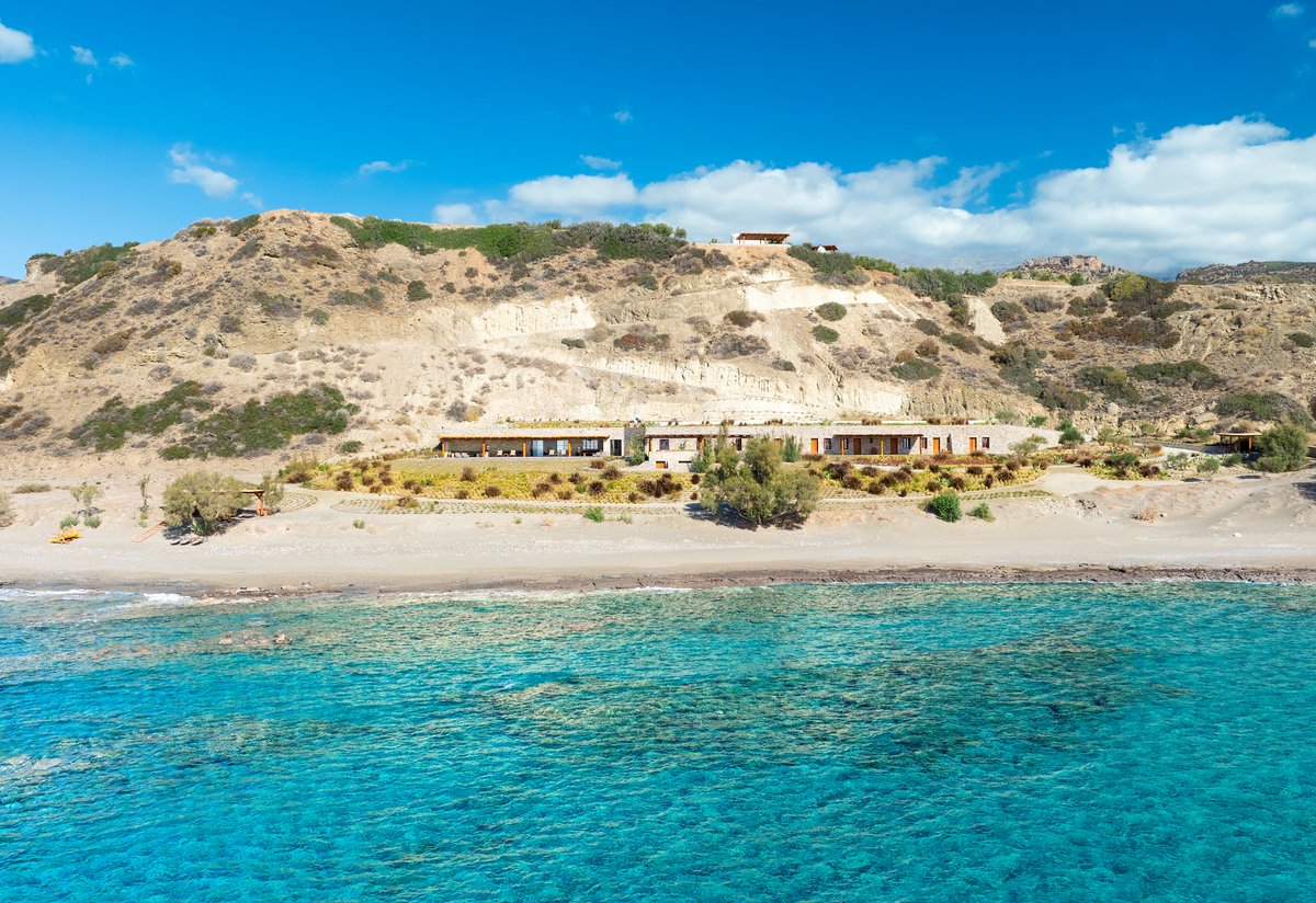 beachhousearvi2's tweet photo. Wake up to the sound of waves and endless sea views at Beach House Arvi East
Perfect for family gatherings, retreats, or simply unwinding in natureโs embrace.
๐ #BeachHouseArviEast
https://t.co/zgJxrzBHbM
#SeafrontEscape #Crete #LuxuryRetreat #BeachfrontLiving #NatureAndLuxury https://t.co/M0TyyTJxOO