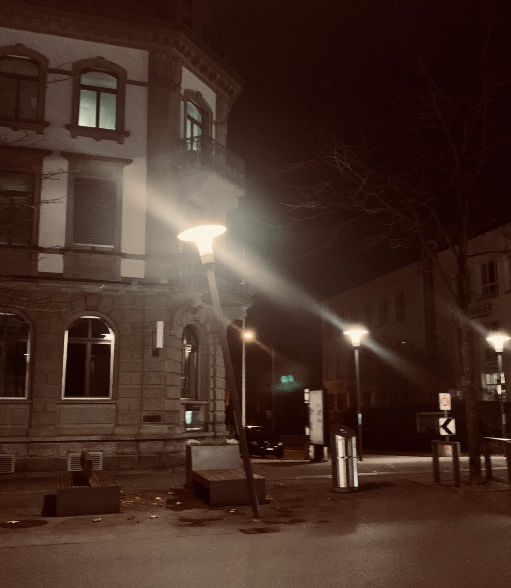 Kreuzlingen🇨🇭was geht? = Account stillgelegt! tweet media