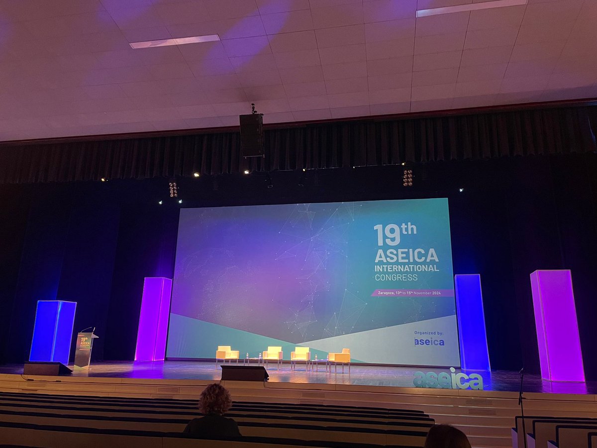 INCYL (@incyl_usal) on Twitter photo Our colleague <a href="/MaruanHijazi/">Hijazi Lab (@MaruanHijazi.bsky.social)</a> is proudly representing our institute at the #ASEICA19thCongress in Zaragoza! 🚀✨ A fantastic opportunity to share cutting-edge cancer research and engage with the scientific community.
#CancerResearch #ASEICACongress Our colleague <a href="/MaruanHijazi/">Hijazi Lab (@MaruanHijazi.bsky.social)</a> is proudly representing our institute at the #ASEICA19thCongress in Zaragoza! 🚀✨ A fantastic opportunity to share cutting-edge cancer research and engage with the scientific community.
#CancerResearch #ASEICACongress