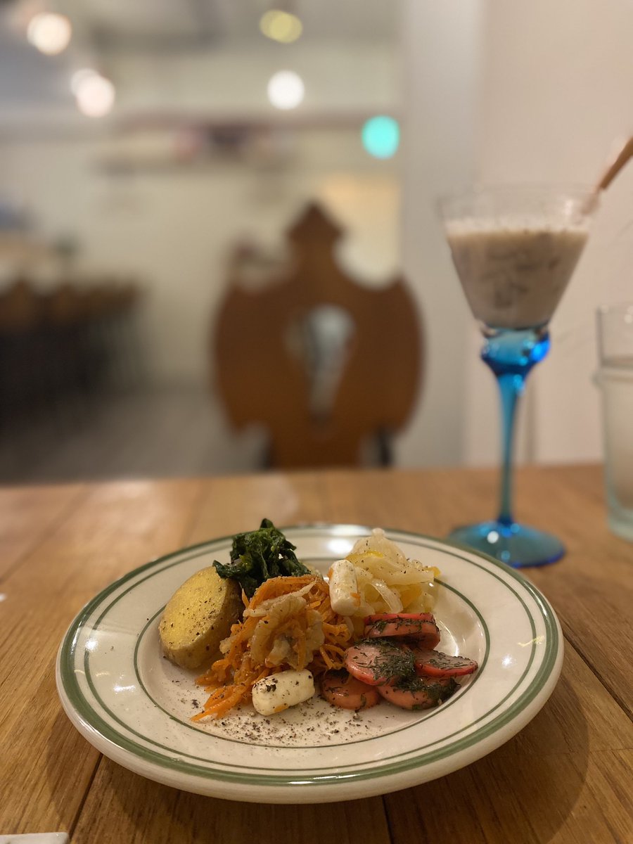 chanococoa's tweet photo. #軽食スカーレット

ライブ前寄ったランチのお店のオーナーさんチャゲアス ファンだった😳🫢

夜も電気が消えるまで開いててお酒も飲めるから行ってみて

#ASKA

#WhoisASKA 
#神戸国際ホール https://t.co/KRpx5ndF8C