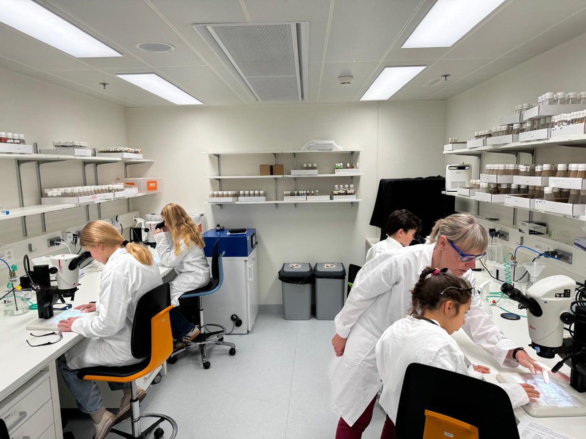 FMI science (@fmiscience) on Twitter photo 🚀 National Future Day at the FMI was a blast! Our little scientists immersed themselves in fascinating activities—from watching mice tackle video games to marveling at blue and red baby worms (Hopp <a href="/FCBasel1893/">FC Basel 1893</a>!). It was a hands-on experience that truly brought science to life! 🚀 National Future Day at the FMI was a blast! Our little scientists immersed themselves in fascinating activities—from watching mice tackle video games to marveling at blue and red baby worms (Hopp <a href="/FCBasel1893/">FC Basel 1893</a>!). It was a hands-on experience that truly brought science to life!