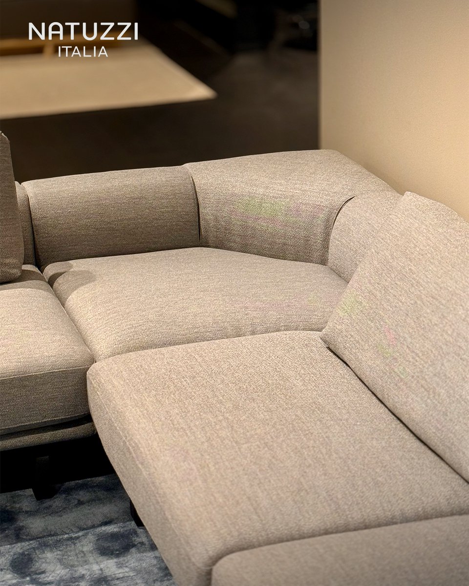 Natuzziuae's tweet photo. A perfect balance of style and comfort. The Tempo Sofa creates a cozy yet contemporary atmosphere in your home.

#Natuzzi #NatuzziItalia #NatuzziUAE #InteriorDesign #Dubai #UAE https://t.co/5kpWXVcDBh