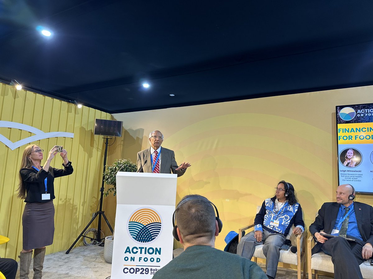“Green revolution bypassed Africa on matters soil health. The answer now is not going back to green revolution thinking, it lies in one health approach to health of soils, plants, animals, people &amp; the planet” Dr Lal. Soil scientist and winner of world food prize! #COP29Baku