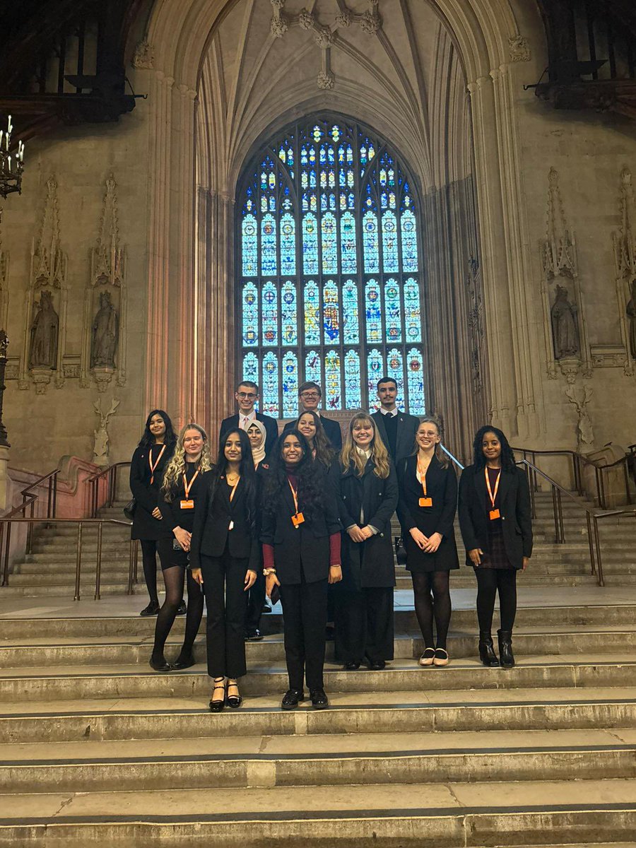 Beth MacKay tweet media