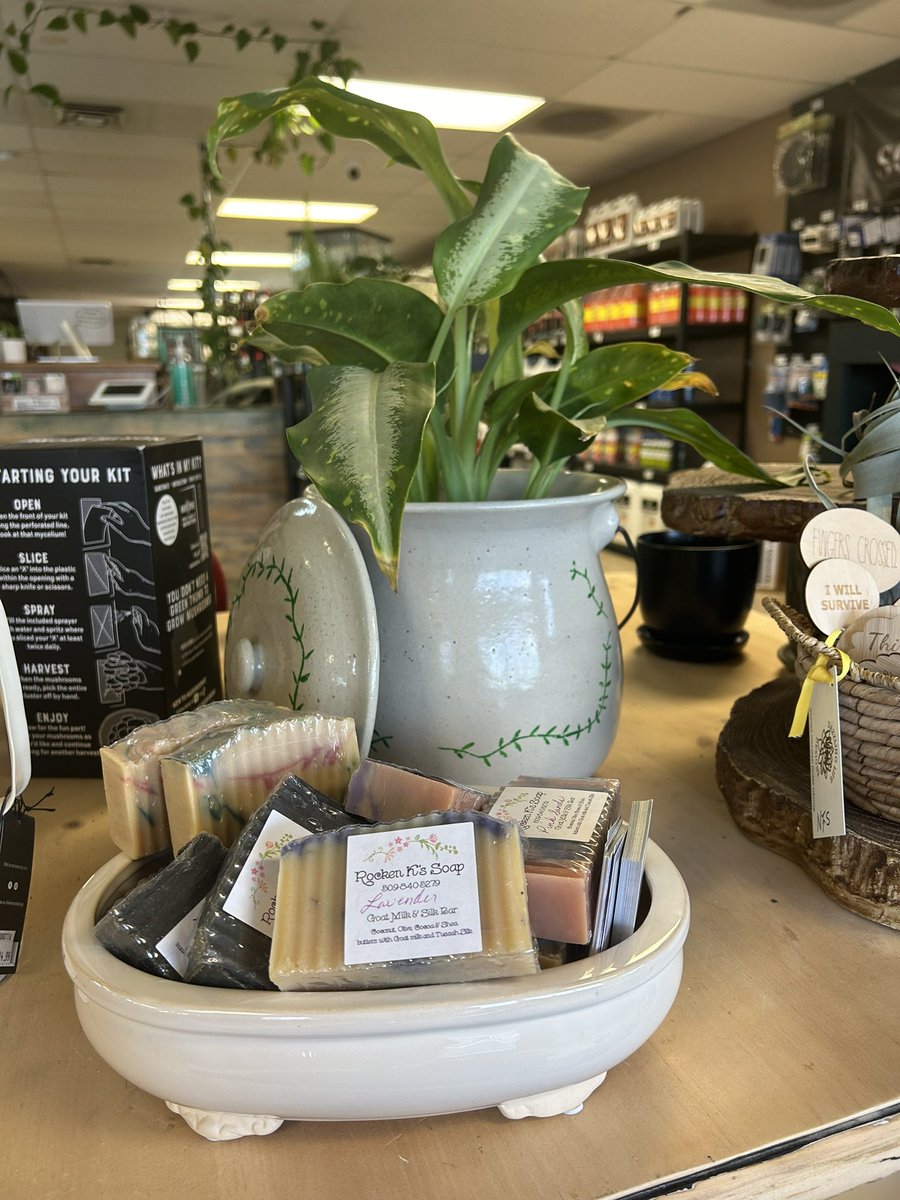 grows_llc's tweet photo. We have our gifts all in one area now ! #HolidayGiftGuide #tricitieswa #growshop #gardencenter https://t.co/b1b5m77BlZ