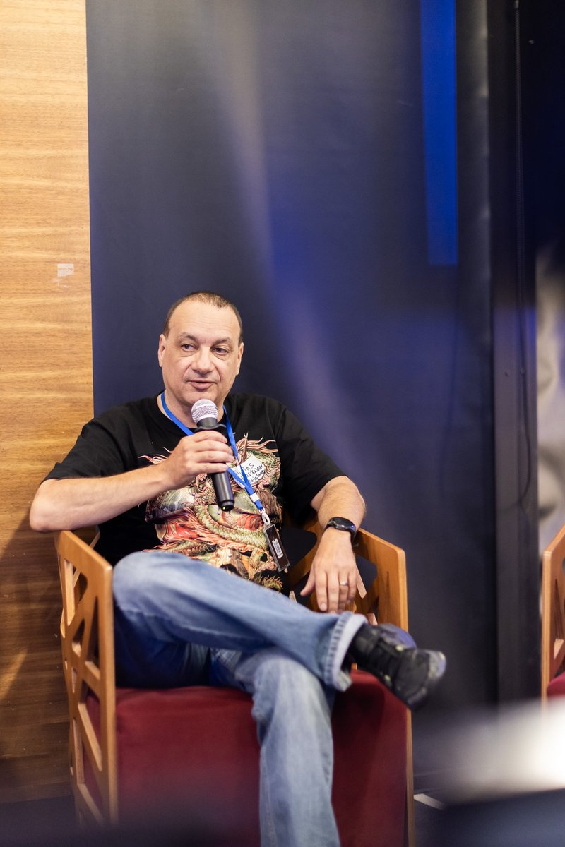 TheMetaisland's tweet image. #Devcon2024 was great. Here are some pictures of me at the #BGA / #Liteflow event. Lot of great people, interesting subject, of course #gaming and #gamefi.
Best buffet of the year! Thanks my friends Alexis and Konstantin for supporting me in the audience!
Now I am back to work!…