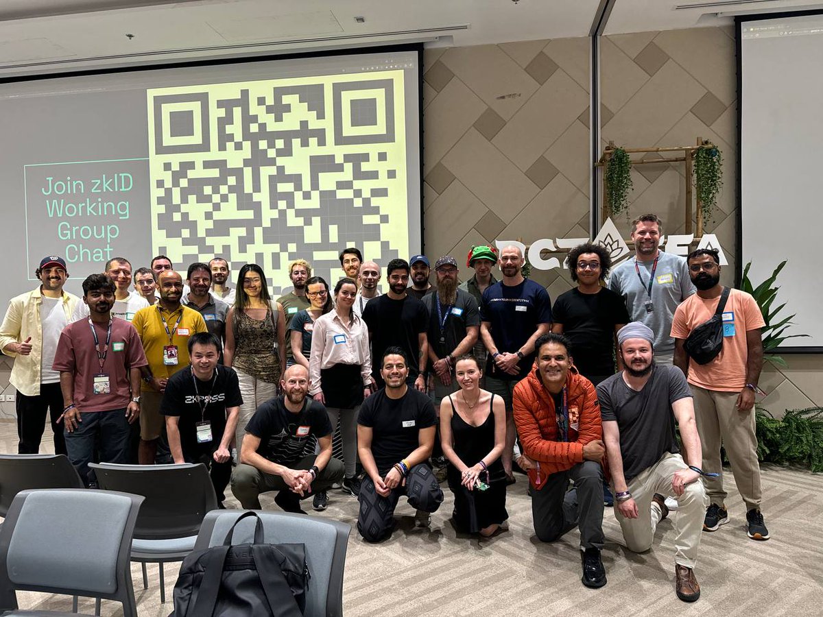 1/2) This week, the <a href="/blockchainlabum/">Blockchain Lab:UM</a> team is attending the Devcon 7!

<a href="/vidkersic/">Vid kersic.eth 🦇🔊</a>  delivered a talk titled "Ethereum Citizen: Embracing Self-Sovereign Digital Identity," shedding light on the current use of decentralized identity and the most significant active challenges.