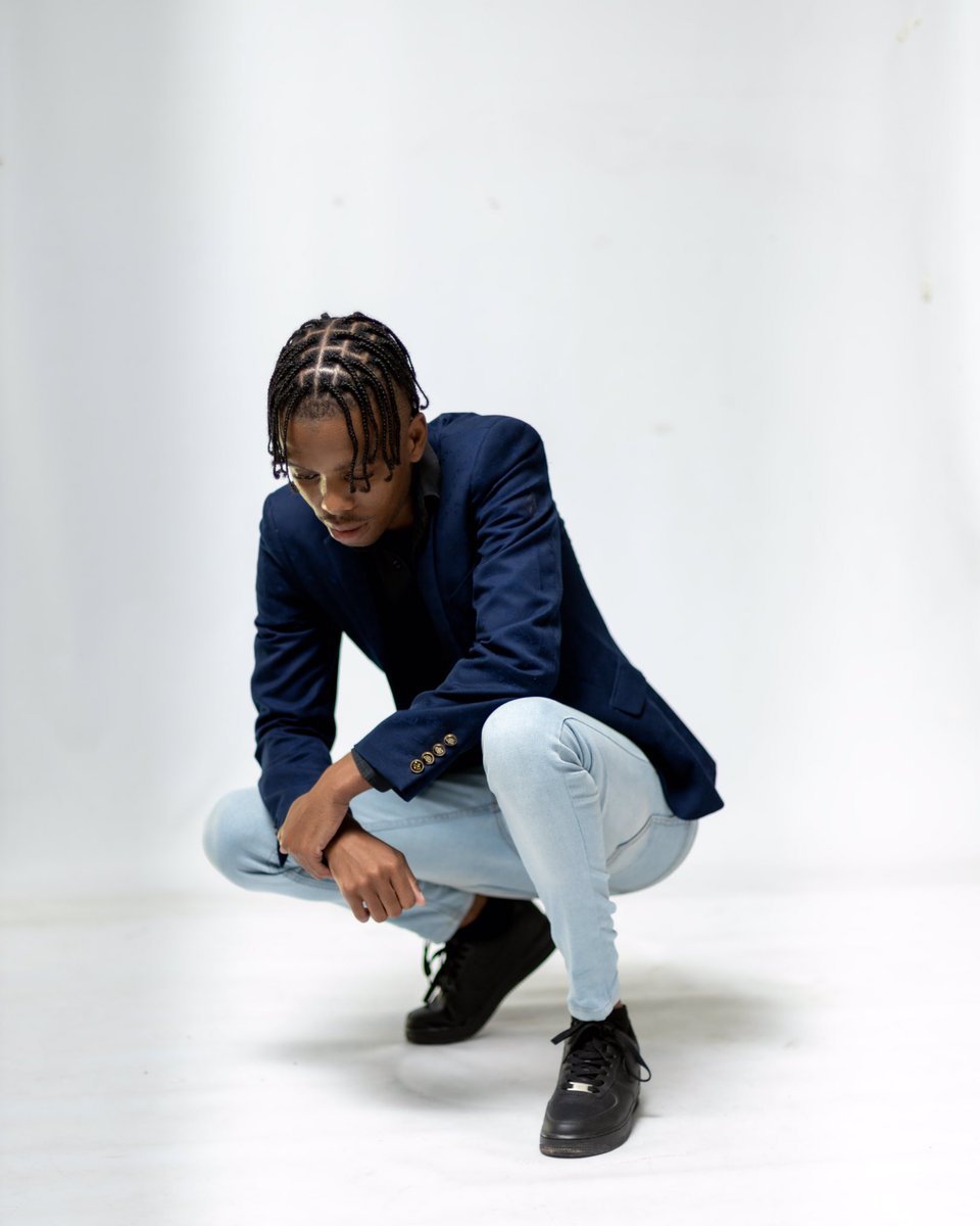 perfekt_motion's tweet photo. STUDIO SHOOT
0788670836 || 28 Bester Street, Nelspruit 1200
#studio #shooting #nelspruit #PerfektMotion #photography https://t.co/YSegC5tT2e