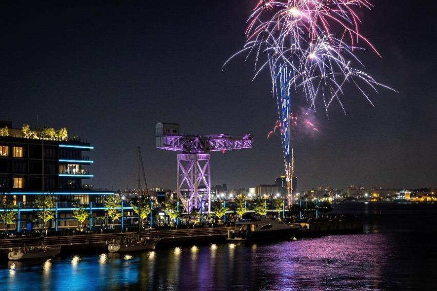 ˗ˏˋ あす打ち上げ予定📢 ˎˊ˗
🎆#横浜スパークリングトワイライト🎆
lovewalker.jp/elem/000/004/2…

#横浜 の週末の夜空を
5分間の #花火 が彩る…✨

📍#新港ふ頭
📅11/16（土）19時～19時5分
✅当日の打ち上げ可否については公式サイトを確認！

#みなとみらい #夜景