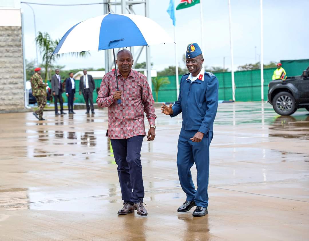 KindikiKithure's tweet photo. MOMBASA COUNTY, KENYA 
FRIDAY, NOVEMBER 15, 2024

In Mombasa County for the Kenya Tea Industry Centenary celebrations. Kenyan Tea is the best in the world and for years has been our Country’s premier and highest earning cash crop. We celebrate all the Tea farmers and role players in the Tea Industry. 

Tea farming was introduced in the Country in 1903 and the first attempt at commercialisation of the crop was made in 1924. One hundred years later, tea growing cuts across 21 Counties and supports over 800,000 farmers, and more than 6.5M people directly and indirectly.