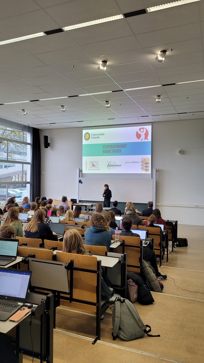 Het project Warme Wijken is weer van start in samenwerking met <a href="/GemeenteUtrecht/">Gemeente Utrecht</a>, <a href="/Gem_Amersfoort/">Gemeente Amersfoort</a> en <a href="/gemeentehouten/">Gemeente Houten</a>. Alweer voor de 7e keer op rij trekken studenten Sociologie van <a href="/UniUtrecht/">Utrecht University</a> de steden in om in gesprek te gaan met bewoners over de energietransitie 🏡