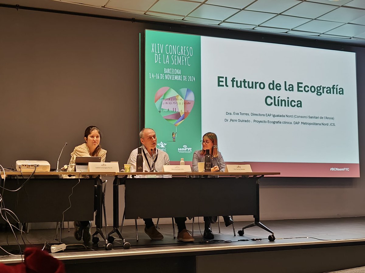ecoapcat's tweet photo. El GT ecografia de la @CAMFiC omplen la sala al #XLIVcogresosemfyc . https://t.co/xDpeTaLwEz