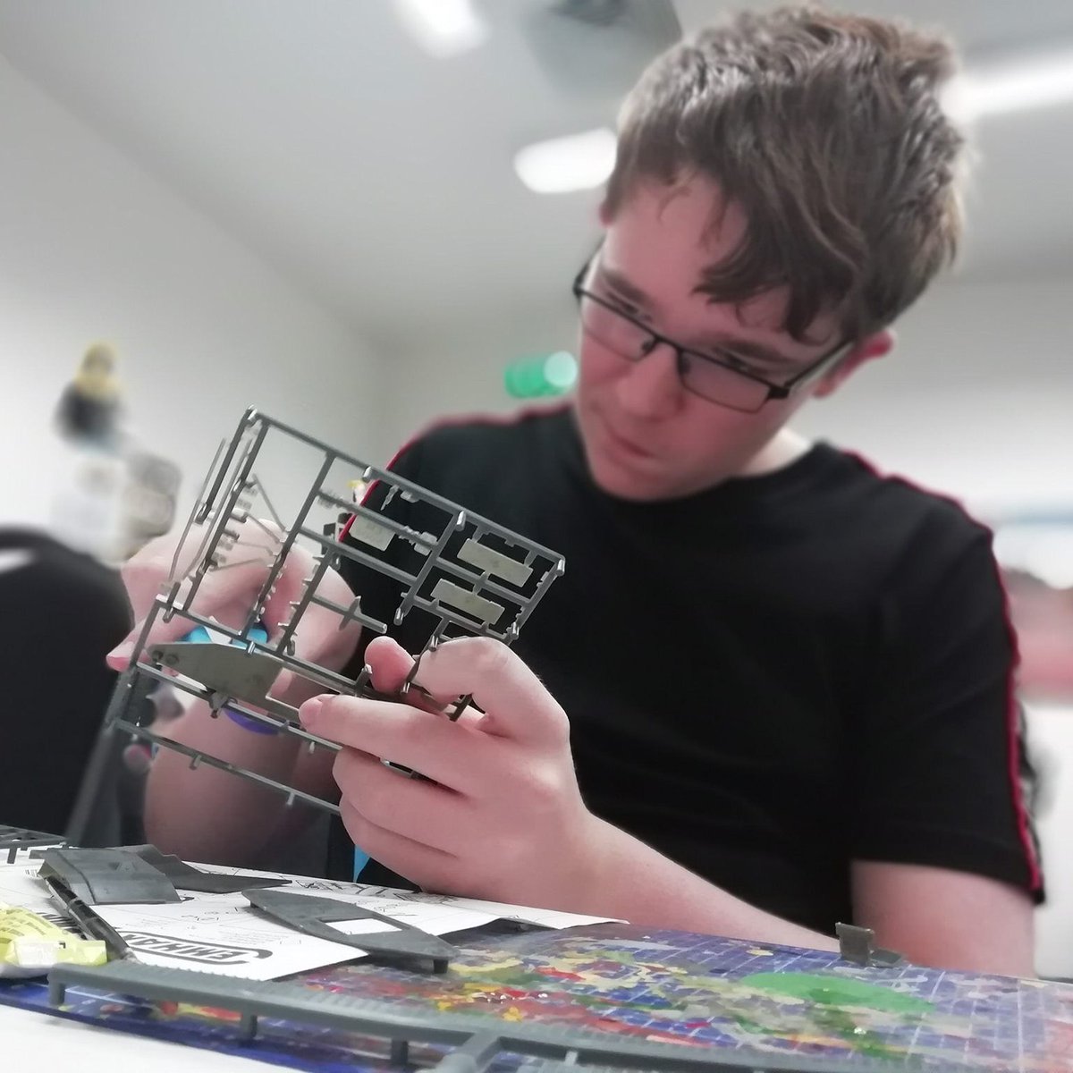 Models for Heroes tweet media